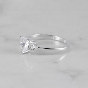 ANILLO CRISTALES CORAZON