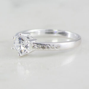 ANILLO SOLITARIO 6 PUNTAS BANDA CIRCONES