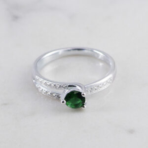 ANILLO SOLITARIO ESMERALDA 3 PUNTAS