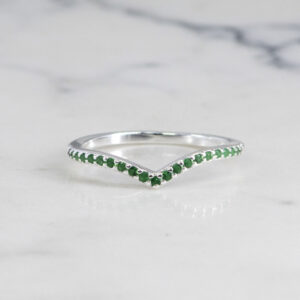 ANILLO V CIRCONES ESMERALDA